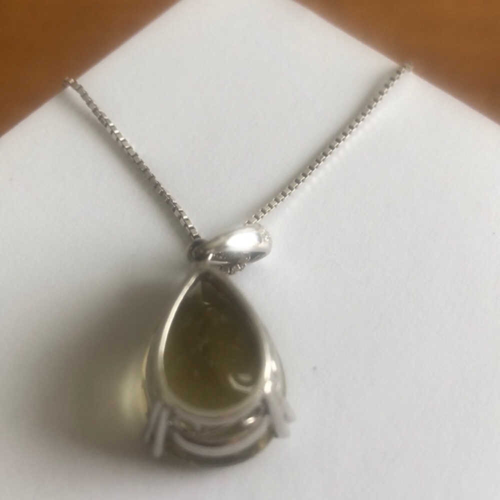 11.6 CT Lemon Quarts pendant set in 14KT - Picture 6 of 6